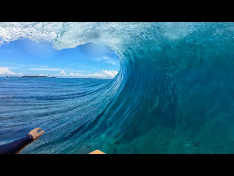 DREAMY SURF IN THE MALDIVES | 4K POV RAW SURF SESSION