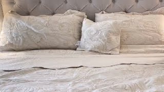 Blythease Oversized King Bedspread 128x120 Extra Wide, Paisley Pattern Design, Lightweight Bedding C