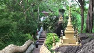 preview picture of video 'Visite de Luang Prabang / Touristical visit of Luang Prabang (Laos)'