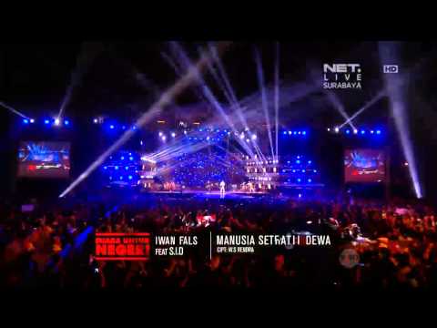 NETKonserSurabaya Iwan Fals ft Superman Is Dead - Manusia Setengah Dewa Full HD