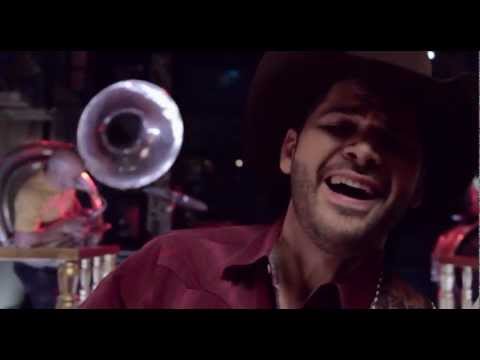 La Leyenda Ft Genitallica "Con Cualquiera" Norteña