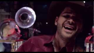 Video Con Cualquiera de Genitallica, Grupo La Leyenda