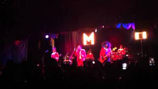 Mayer Hawthorne &amp; The County - Shiny &amp; New / I Wish It Would Rain (Live at Bimbo&#39;s 365 10-14-11)