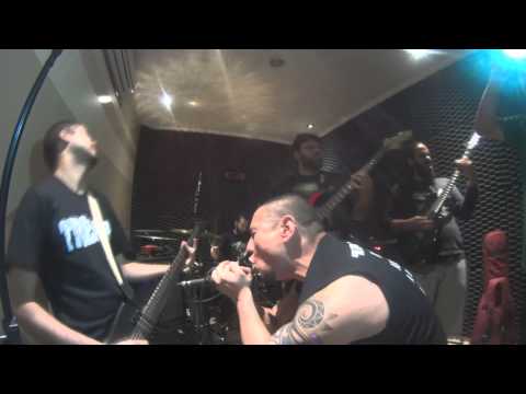 TREMOR - Thrashing (Live Studio)