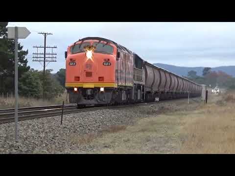 Railpower streamliner CLF2 conquers the Cullarin Range!