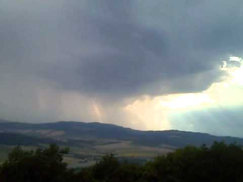 Medzi nebom a zemou...