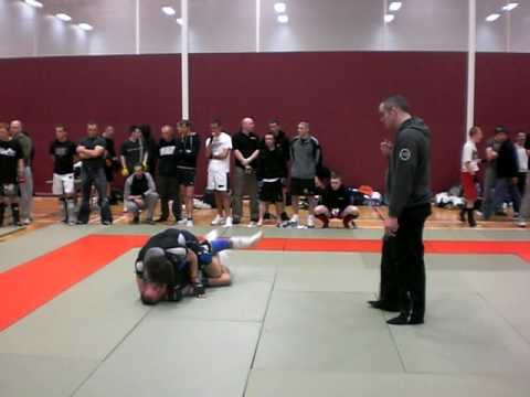 Cathal Butler (UCD MMA) vs Michael Wereszczyski (Berserkers Team)
