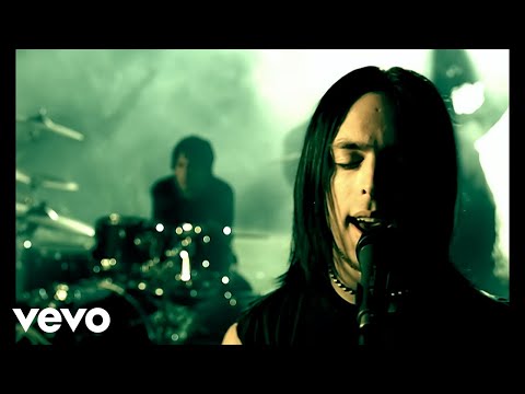 Bullet For My Valentine - All These Things I Hate (Revolve Around Me)