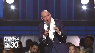 Pitbull se pone emotivo en reconocimiento a los Estefan | Premio Lo Nuestro