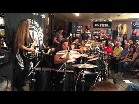 Ira Black, Carmine Appice, Vinnie Appice, Phil Soussan playing 