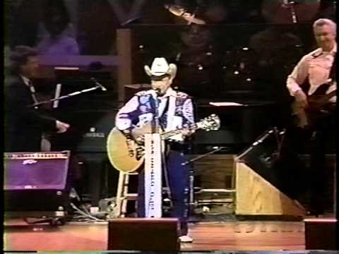 Bird of Paradise - Little Jimmy Dickens at the Grand Ole Opry