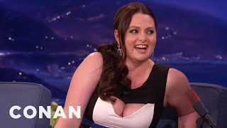 Lauren Ash's Armpit-Sniffing Date From Hell