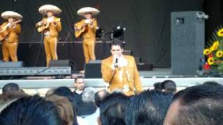 Amarte A La Antigua - Mariachi Monumental de America