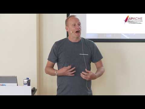 Giles Sirett: Building Clouds with Apache Cloudstack