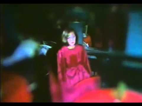 Igo - Meitenei Kafejnīcā (HQ)