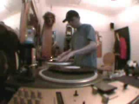 Vinyl Richie in the lab of death wmv