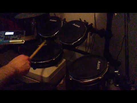 Paradiddlediddles at 275 bpm