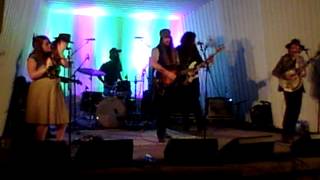 Banditos - Waitin' / Cry Baby Cry  (live Stadsparken Nässjö)