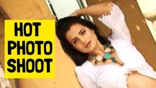 Download lagu Ameesha Patel's hot photo shoot mp3