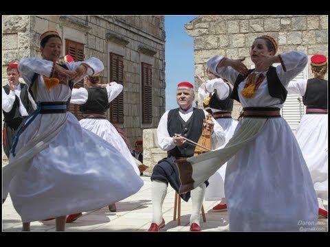 Croatian folk dance