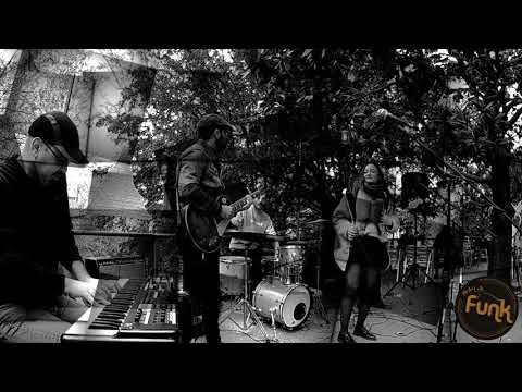 Malafunk at BauHouse(Terrassa), playing "Beautiful" from Robert Glasper adapt.