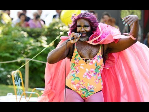 HEISS, HEISSER - BAYREUTH: Wagner-Festspiele bringen Promis ins Schwitzen