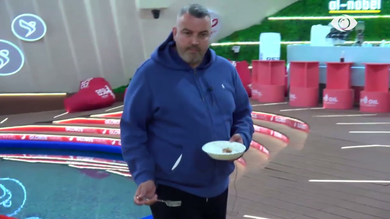 “Haje tortën e gruas”/ Rogerti i flet Mateos: Të bëftë mirë!