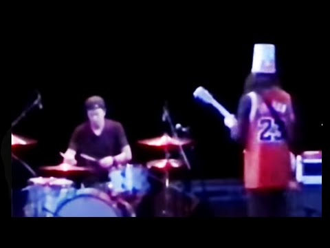 Buckethead has a Heart Scare on Stage (with Footage)