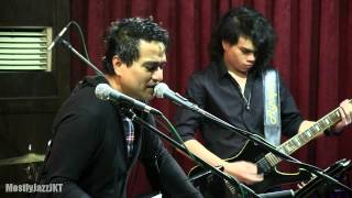 Download lagu Indra Lesmana ft. Eva Celia - Bujangan @ Mostly Jazz 31/01/14 [HD] mp3