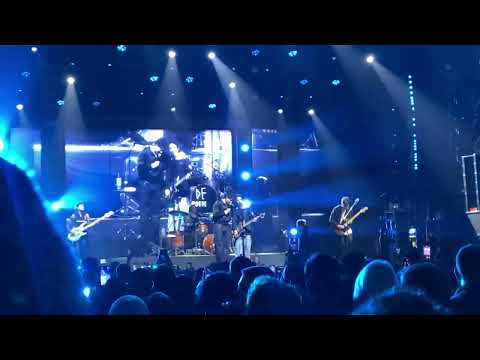 Di Ferrero feat Lucas Silveira (Fresno) - Silêncio @ Festa Julina de Sorocaba - 12/07/25