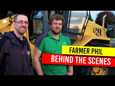 BEHIND THE SCENES WITH FARMER PHIL & FATHER PHIL CUTTING MAIZE | From the creators of FarmFLiX