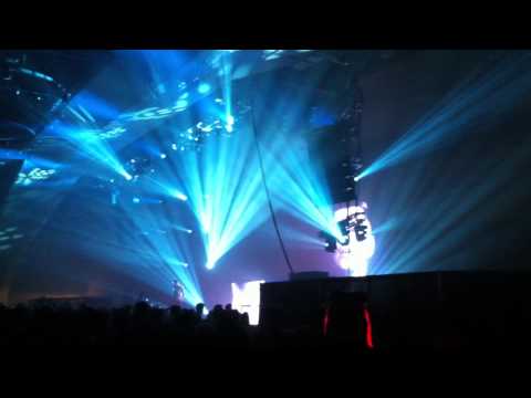 Armin Van Buuren Live in Edmonton 2012 - Advanced and The Light Btween Us