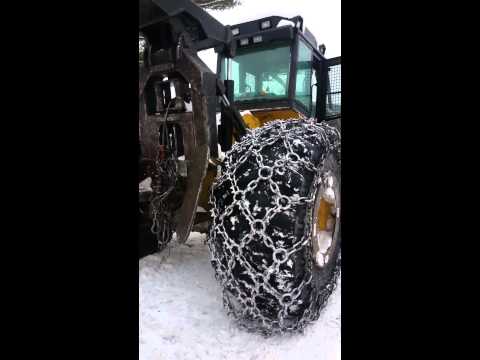 Skidder Girl - Walk around with me & meet "Hero"