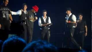 NKOTBSB Mixtape - &quot;Don&#39;t Turn Out The Lights&quot; w/ 98 Degrees