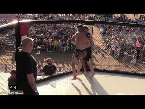 Mikey Byrne vs Ben Hughes - Cage Conflict 4