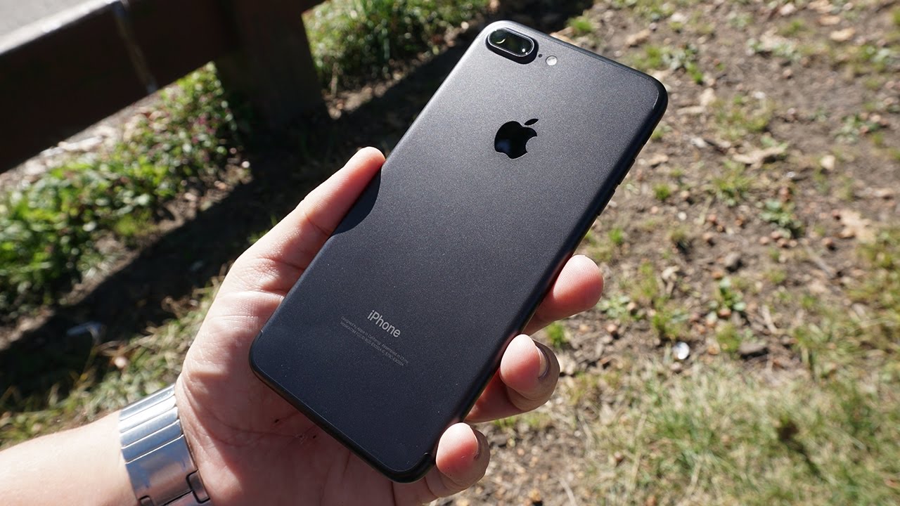 Apple iPhone 7 Plus Review: Plus Finally Means Something | Pocketnow