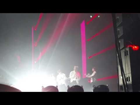 170329 BTS in Chicago (AM I WRONG)