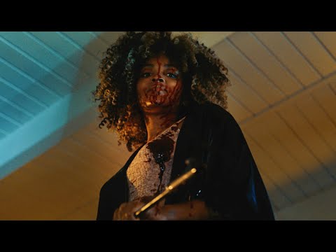 T-Pain - Does She Know? (Official Music Video)