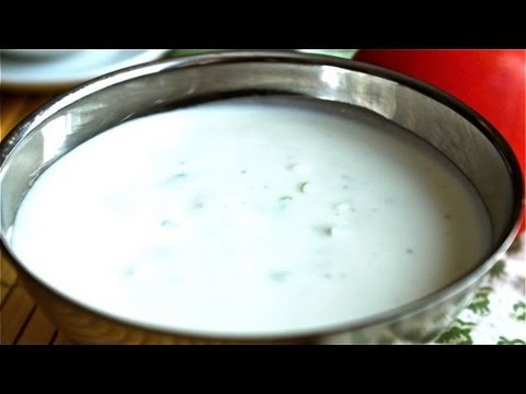 How to Make Blue Cheese Dressing
