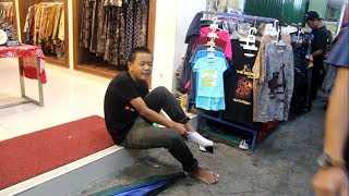Download lagu Rian Ambyar Kerja Tidak Kenal Lelah~ Pamer Bojo Cendol Dawet Angklung Carehal Malioboro mp3