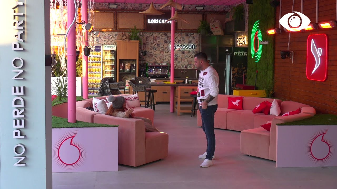 Tea ti do dalësh nga shtëpia, Ronaldo i lexon filxhanin dhe zbulon që...