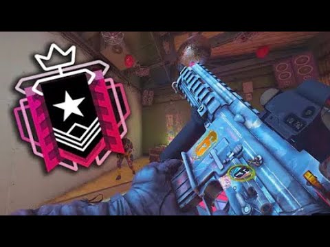 300 iq aggression plays* -rainbow six seige