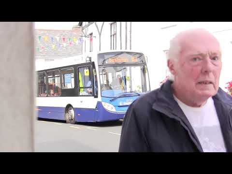 Stagecoach bus idling Bere Alston Devon 5.9.19 1.25pm