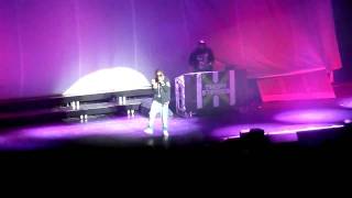 Tinchy Stryder singing In My System Live at The M.E.N Arena