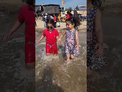 Tinku Anaya Masti In Beach 😱😱😱