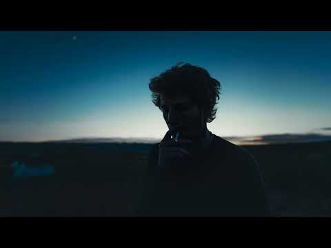 EÓNIKA = LEFT BEHIND