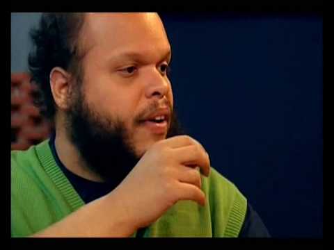 Ed Motta sob o efeito do vinho