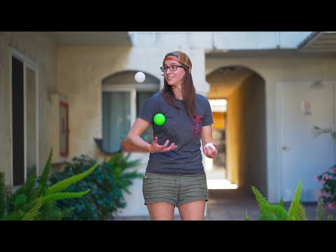 trying a new 423 JUGGLING trick - #423day