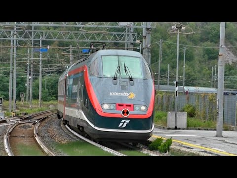 InterCity con E414 strombazzate in transito a Ronco Scrivia