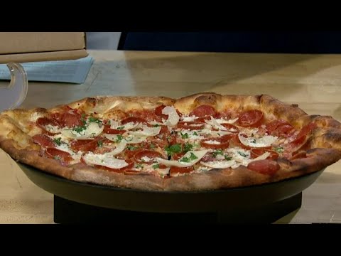 Creating pie perfection with Mootz on Live in the D